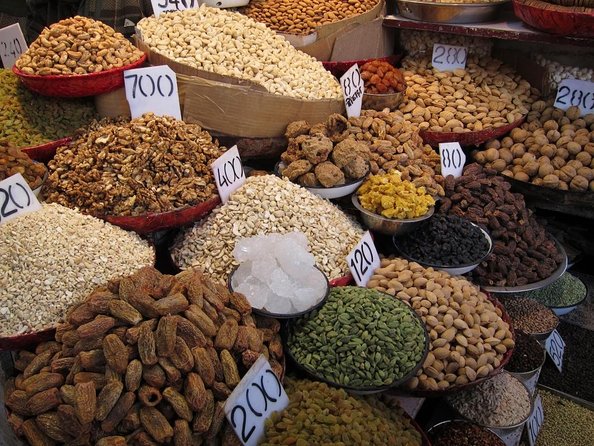 Chandni Chowk Delhi Food Tour with 15+ Tastings - Finding the Tour at Lal Quila: Start Smart, Not Sprinting