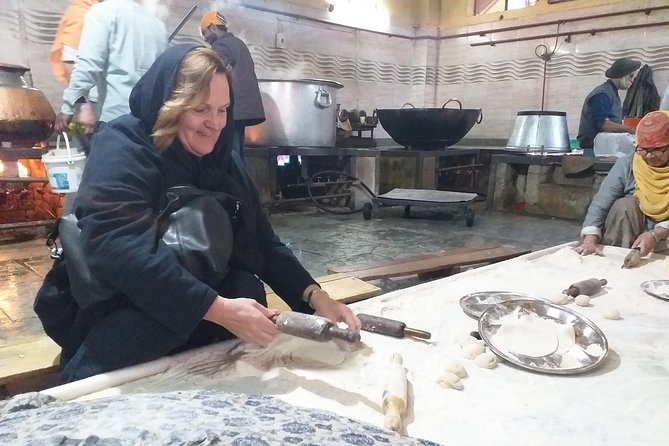 Chandni Chowk Old Delhi Food Tour with Spice Market - The Famous Street Stop: When You Need the Real Old Delhi Feel