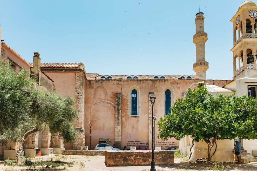 Chania: Old Town Highlights Guided Tour with Street Food - Why this Chania Old Town walk is a smart first move