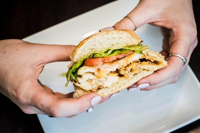 Charleston French Quarter or Brunch Food Tour with 7+ Tastings - What the 3-hour format feels like