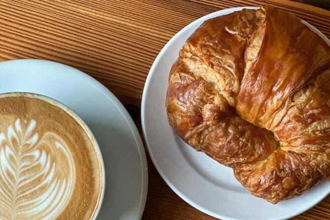 Charleston Private Brunch Tour: Biscuits, Shrimps, Grits and More - First stop on King Street: Upper King Design District