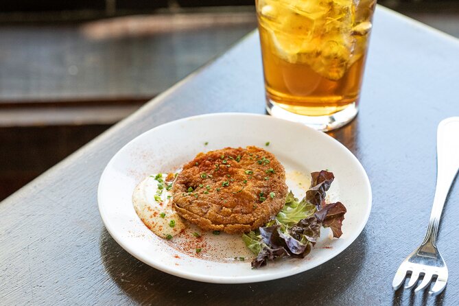 Charleston's Savor the Flavors of Upper King Street Walking Food Tour - What You’ll Taste: Lowcountry Staples and a Seafood-Heavy Plan