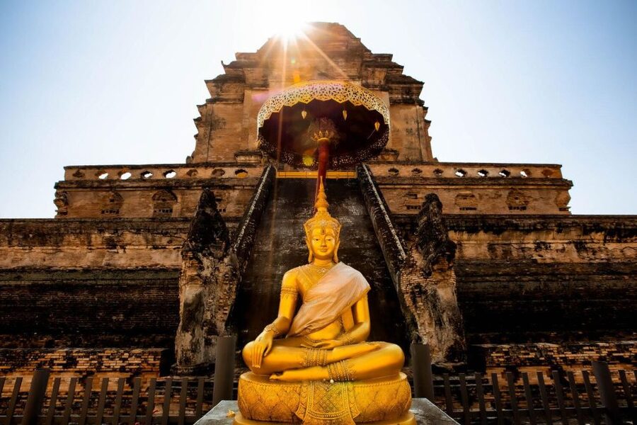 Chiang Mai: Temples and Street Food Night Tour by Tuk Tuk - Three Kings Monument: Founder Legends in a Short Stop