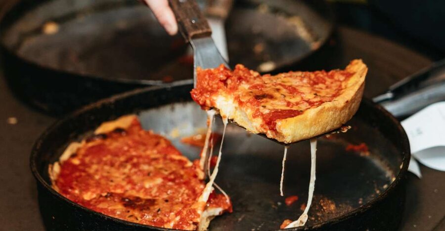 Chicago: Classic Food Walking Tour with Bike or Kayak Rental - Why a Chicago food walk beats guessing where to eat