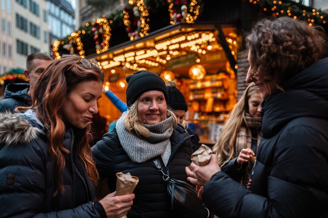 Christmas Markets Food Tour in Munich - Odeonsplatz Medieval Market: costumes, buskers, and crafts with a time-travel feel