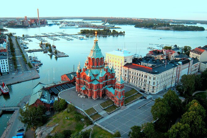 CITY Tour with Food Tasting in Helsinki - Guides can make or break the experience, and this one leans personal