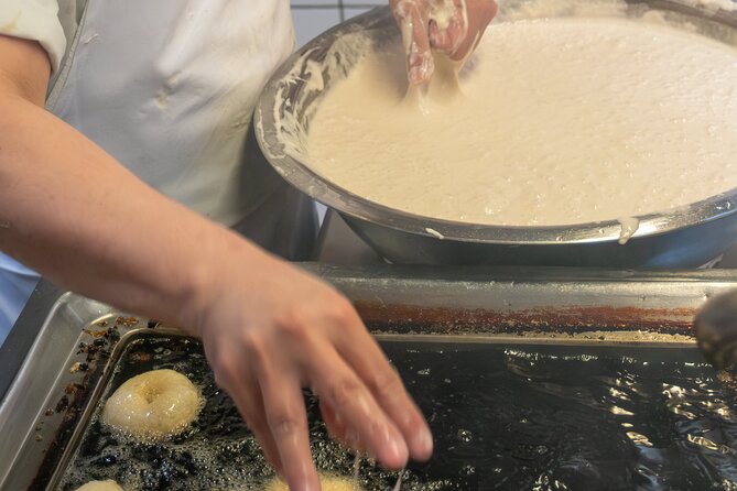 Classic Athens Food Tour with Local Drink & Market Visit - Where the tour starts in Syntagma (and why that’s smart)