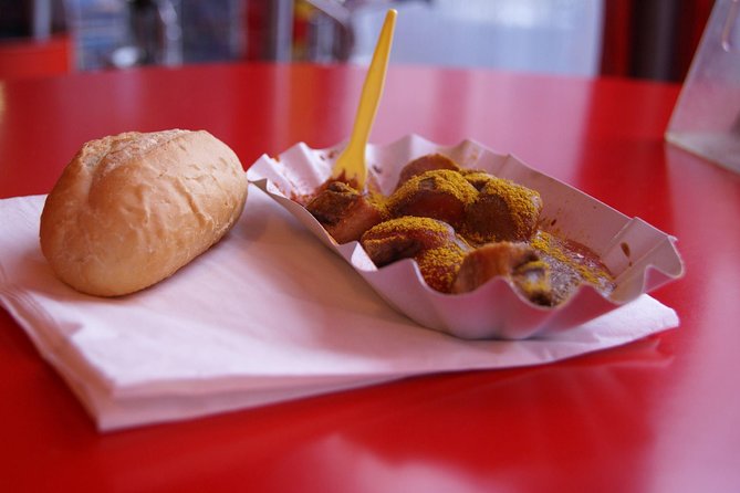 Classic Bites and Culinary Trends Neighborhood Food Tour in Berlin - Classic Bites and Culinary Trends in Berlin: A practical way to eat your bearings