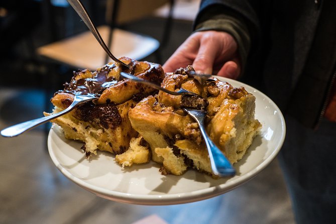 Classic Bites and Culinary Trends Neighborhood Food Tour in Berlin - What you should bring (and how to avoid a full-tummy regret)