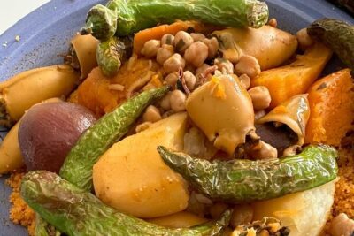 Cook and Connect: Tunisian Culinary Adventure with a Local Family - From market to the family home: snack first, then work