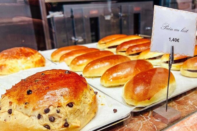 Cool Le Marais: Parisian Food Tour, Small Group or Private Option - Sweet finish: macarons, chocolate, and iconic Paris treats