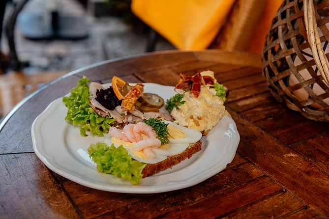 Copenhagen Private Food Walking Tour with 6 or 10 Tastings - What you’ll actually taste: Danish classics plus guide-selected surprises