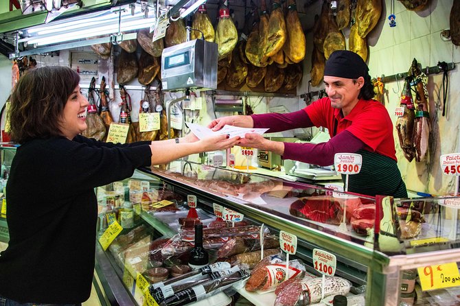 De Mercados: A Neighborhood Market and Food Tour - Breakfast and lunch on the move: how to pace your day