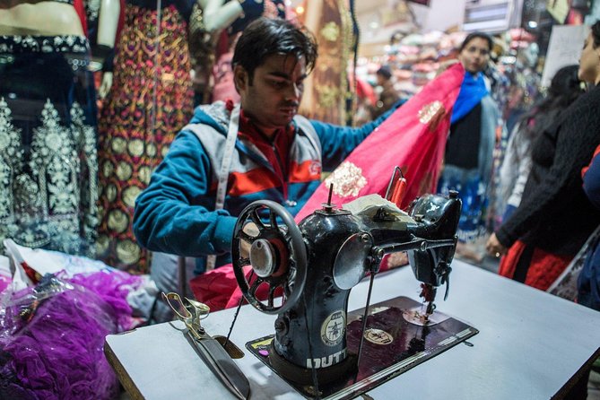 Delhi Food Walk: Rickshaw Ride, Street Eats & Market Tour - Why Kamla Nagar works so well for a food tour