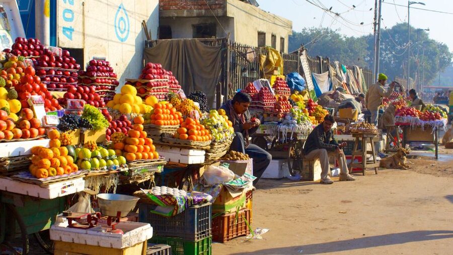 Delhi: Old Delhi City Tour with Tuk Tuk Ride & Street Food - Chandni Chowk by tuk-tuk: seeing the market without getting swallowed by it