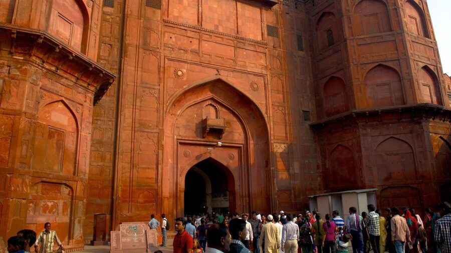 Delhi: Old Delhi City Tour with Tuk Tuk Ride & Street Food - Logistics that make or break the day
