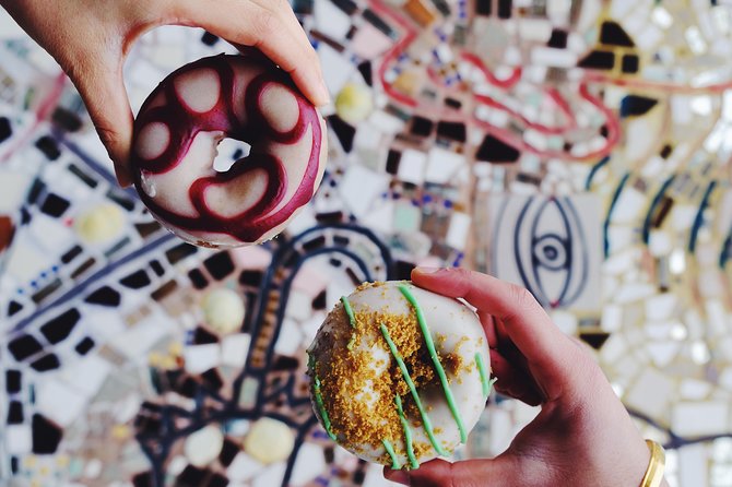 Delicious Donuts of Philadelphia: A Sweet Treat Walking Tour - Stop 2: Center City Orientation Walk (30 minutes)