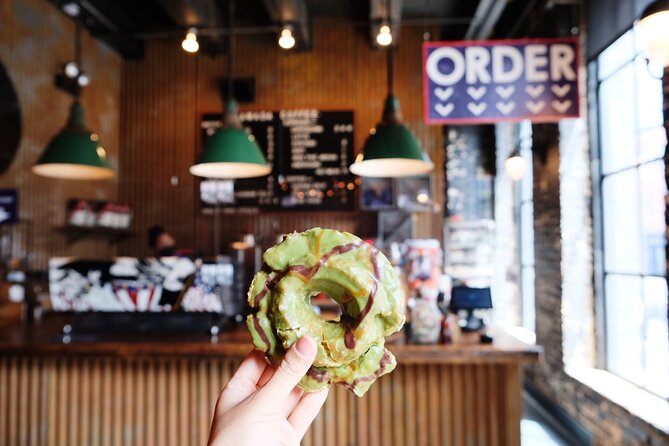Delicious Donuts & Sweet Treats: West Loop Walking Tour - Do-Rite Donuts & Chicken: Rotating Flavors Plus an Optional Chicken Detour