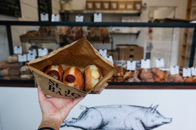Delicious Doughnuts & Tea: Small-Group Borough Market Experience - Guides and group size: why max 10 feels better than queueing alone