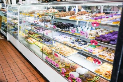 Discover California Donut Culture: Santa Monica’s Sweetest Tour - Starting at 829 Wilshire Blvd: Randy’s Classic California Donuts