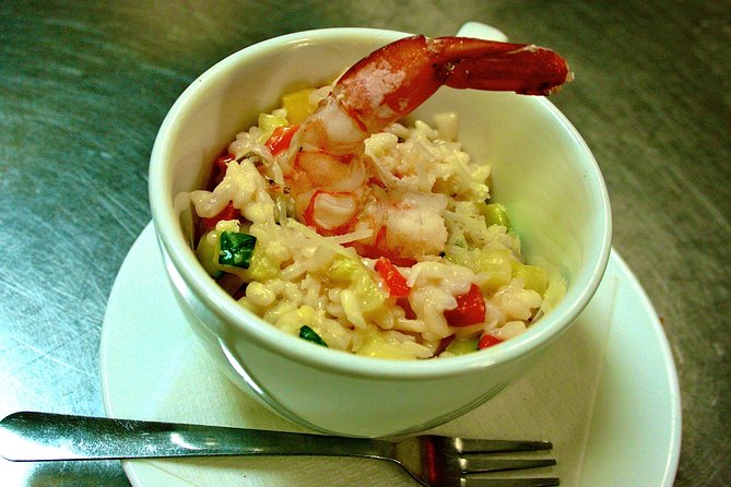 Downtown Charleston Food Tour - Dietary restrictions and allergies: what you can plan, what you can’t