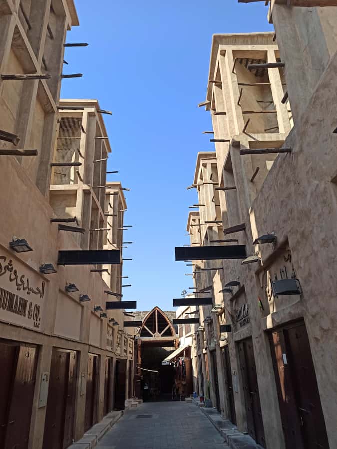 Dubai: City Highlights Tour with Blue Mosque & Street Food - Gold and Spice Souks: Shopping Time That Needs a Game Plan