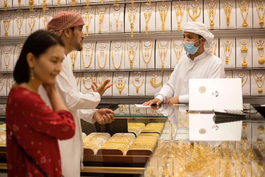Dubai: Old Town, Creek, Museums, Souks, & Street Food Tour - Logistics That Matter: Meeting Point, Pickup, and What to Bring