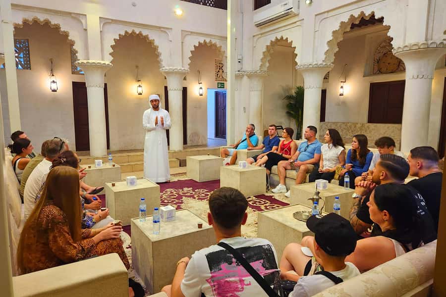 Dubai: Premium Old Town, Street Food, Souks & Boat Ride Tour - Key things you’ll notice on this tour