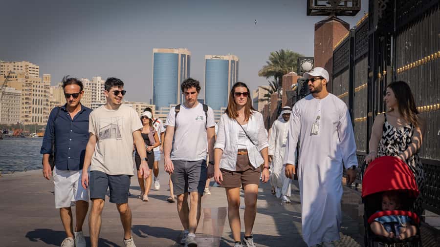 Dubai: Premium Old Town, Street Food, Souks & Boat Ride Tour - Souk Al Kabeer and market time: how to browse without wasting it