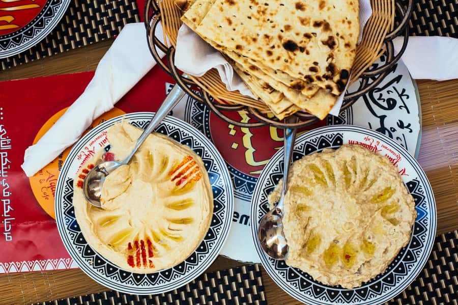 Dubai: Private Food Tour – 10 Tastings with Locals - Small group, strong guide: why it changes the whole vibe