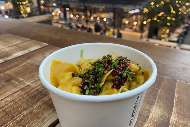 Eat the East End food tour with London Bites Tours - Shoreditch and Whitechapel: modern edge meets older shadows