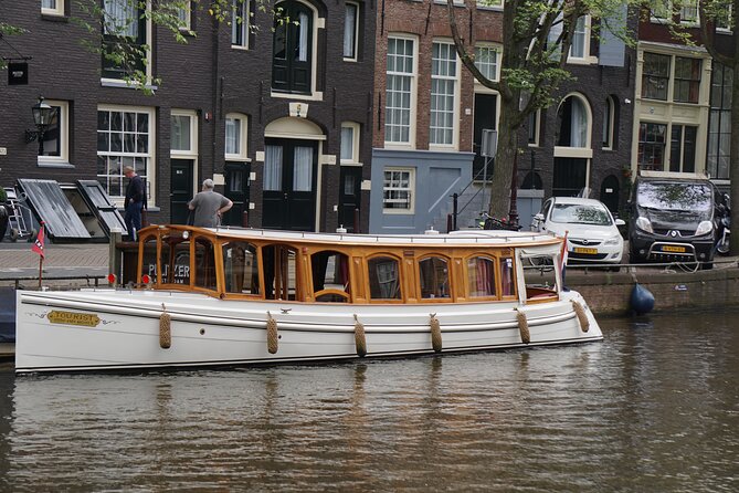 Eating Amsterdam: Food Tour & Canals Cruise - WWII context and the city’s flavor under pressure