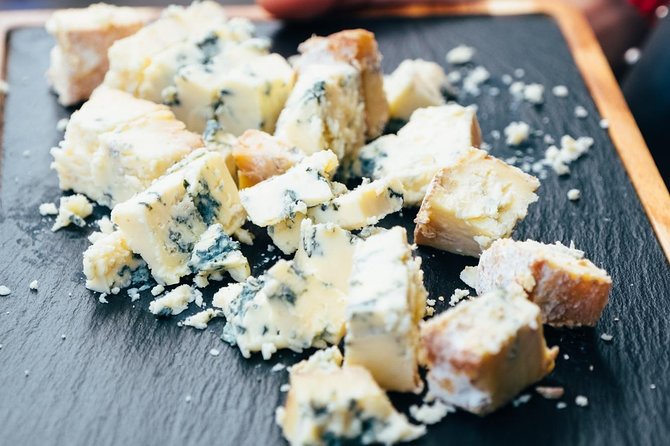 Edinburgh Cheese Crawl : Guided Food Tour - Price and value: is $48.52 a fair deal?