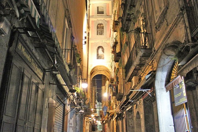 Evening Flavors of Naples: Private Food Tour and Wine Tasting - Lemoncello-style sweetness and a coffee finish: spacing the flavors