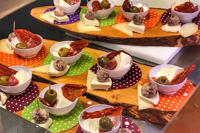 Evening Flavors of Naples: Private Food Tour and Wine Tasting - Price and value: what $227.08 buys you in real terms