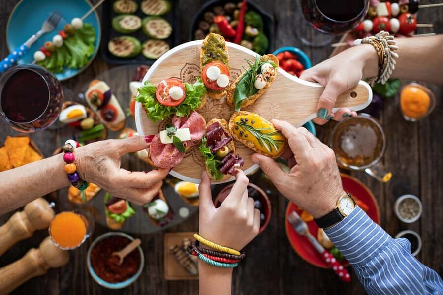 Faro City Portuguese Wine Tasting and Tapas Guided Tour - A 3-Hour Faro Night Plan That Actually Feeds You
