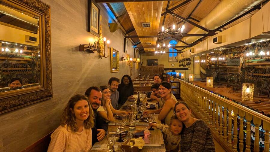 Faro: Portuguese Tapas Guided Tour - How the guide and restaurant staff shape the experience