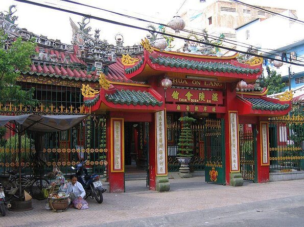 Female Rider | Street Food & Sightseeing By Motorbike - Key highlights you can count on