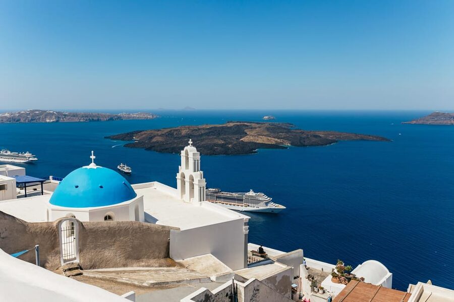 Fira: Guided Foodie Walking Tour with Tastings - Walking the Caldera Edge: Volcano Views, Aegean Air, and a Real Route