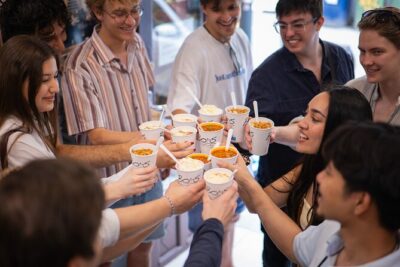 Flavors of Budapest: Guided Food & Drink Tour - Walking District 7: Jewish Quarter streets, ruin bars, and street food