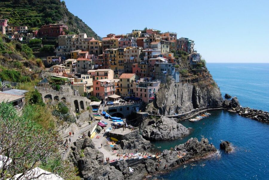 Florence: Cinque Terre Day Trip with Optional Street Food - Monterosso al Mare: Your Best Beach Break and the Longest Wandering Time