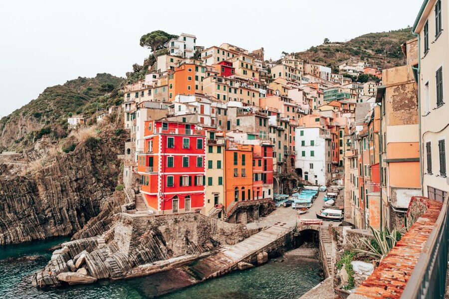 Florence: Day Trip to Cinque Terre with Optional Street Food - Florence to Cinque Terre, without the hassle (and with Wi‑Fi)