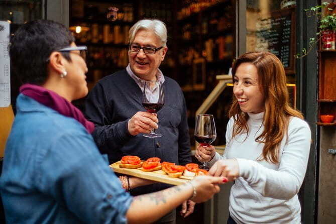Florence Exclusive PRIVATE Food Tour with 6 or 10 Tastings - Piazza Santo Spirito: A Market Square With Real Morning Energy