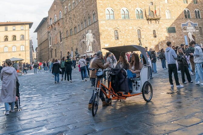 Florence Exclusive PRIVATE Food Tour with 6 or 10 Tastings - Piazza della Signoria: Big Sights, Seen the Local Way