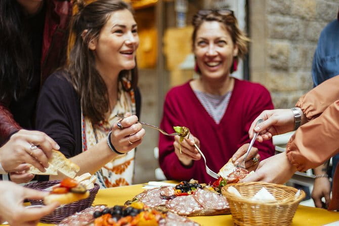 Florence Exclusive PRIVATE Food Tour with 6 or 10 Tastings - Ponte Vecchio and the Old Bridge Feeling of Florence