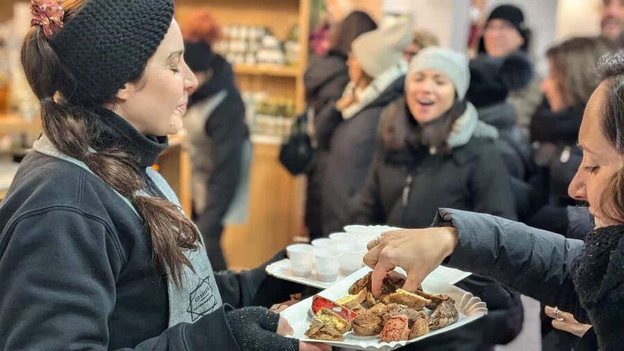 Florence Street Food Tour: Central Market & Duomo Area - Food and drink: what’s included, plus the limits to know