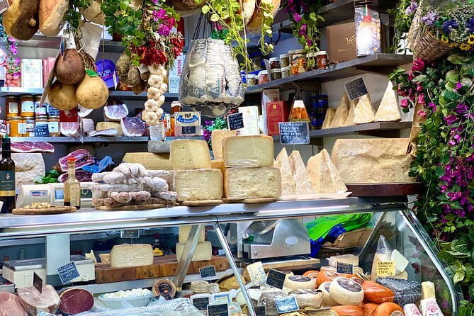 Florence Street Food Walking Tour with wine in Duomo Area - Duomo Area Sweet Stop: Quick Sights, Real-Time Ice Cream
