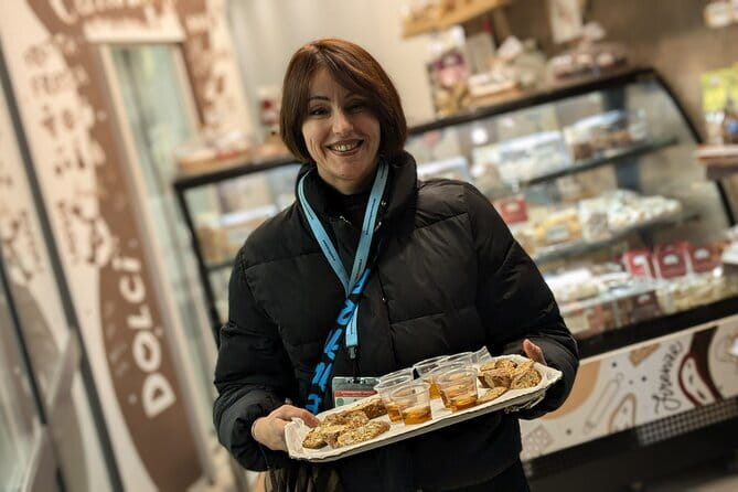 Florence Street Food Walking Tour with wine in Duomo Area - What You’ll Actually Eat and Drink (and Why It Matters)