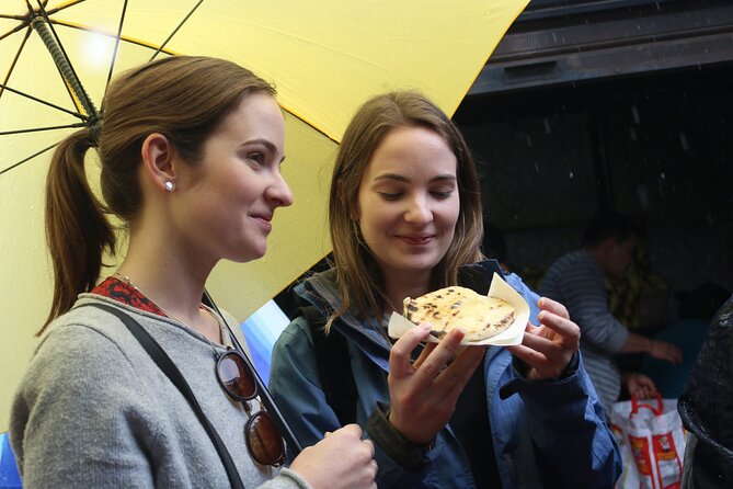 Food Tour in La Candelaria Bogotá - La Candelaria on foot: why this feels different