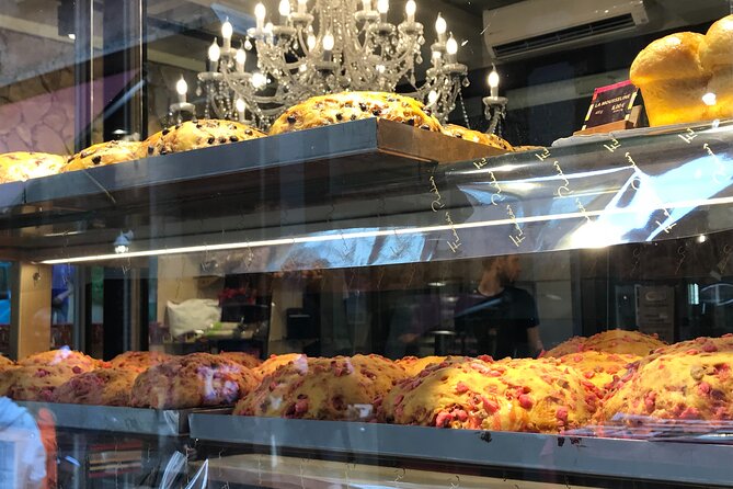 Food Tour in Lyon – A Full Taste of France by Do Eat Better - Entering Lyon by Food: Why This 3.5-Hour Loop Works